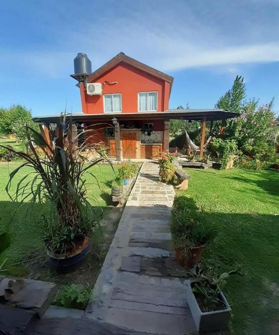 Casa en venta - 2 Dormitorios 2 Baños - Coronel Brandsen