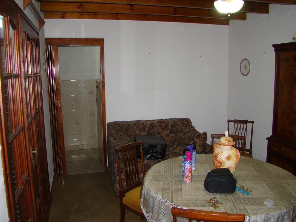 Foto de PH en venta - 1 dormitorio 1 baño - 60Mts2 - Lobos, imagen 1
