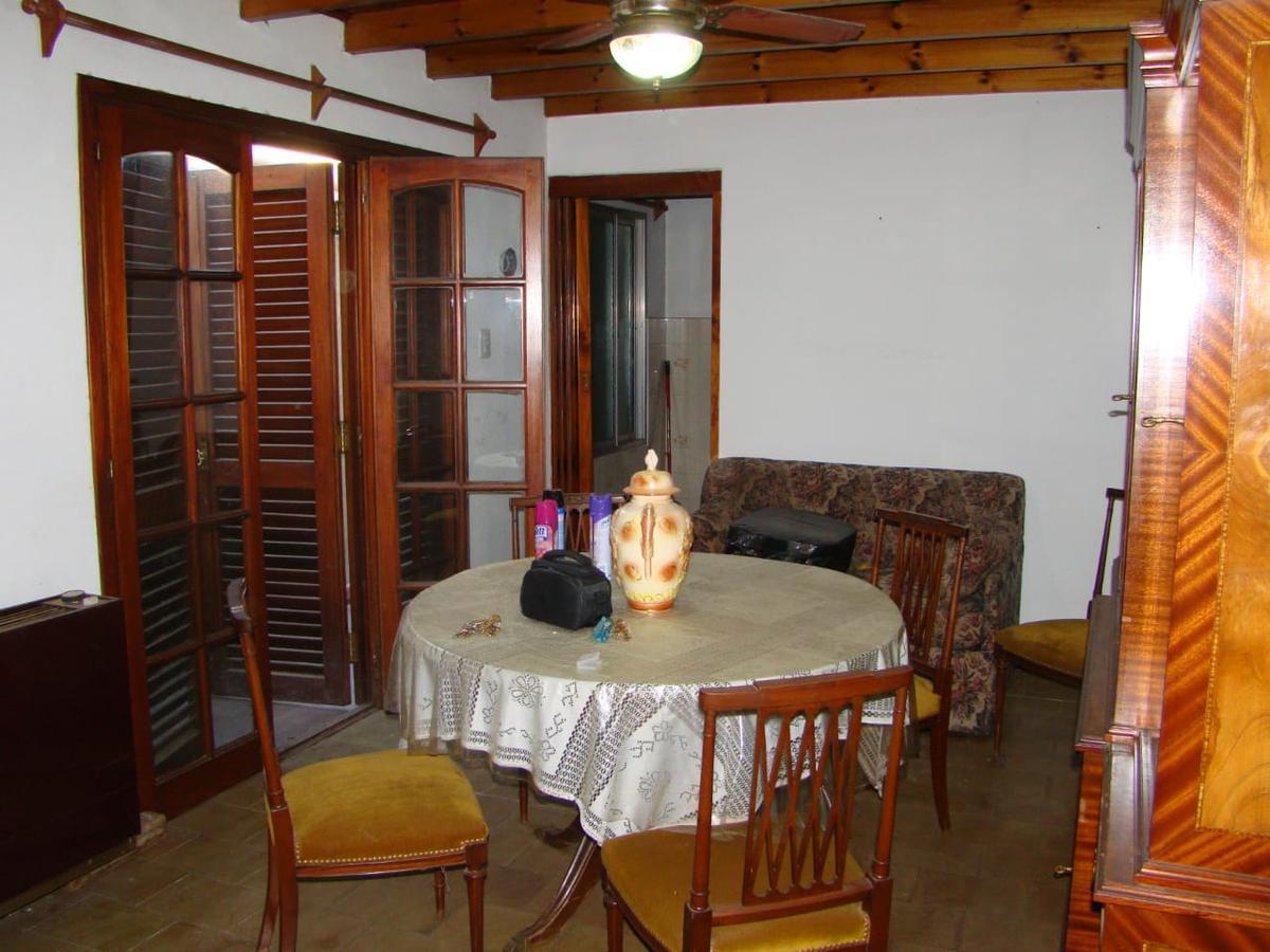 Foto de PH en venta - 1 dormitorio 1 baño - 60Mts2 - Lobos, imagen 2