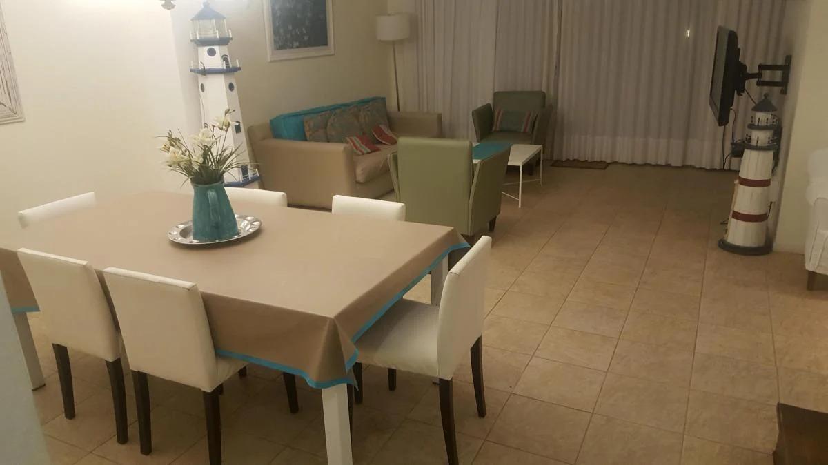Dúplex en venta - 3 Dormitorios 2 Baños - Cariló