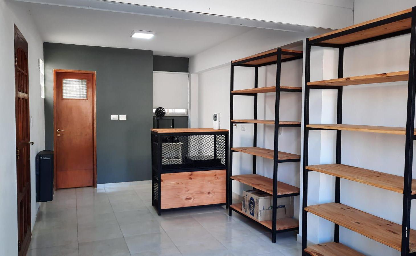 Foto de Casa en venta - 4 Dormitorios 2 Baños - Cochera - 187Mts2 - 9 De Julio, imagen 4