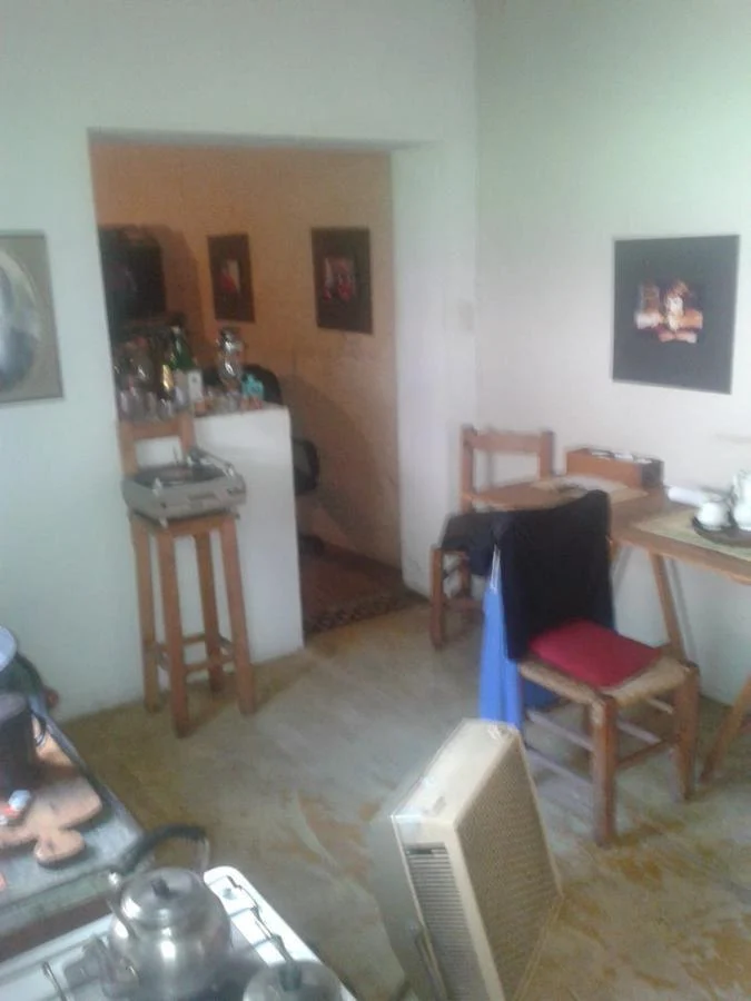 Casa en venta - 2 dormitorios 1 baño - 200mts 2 - La Plata