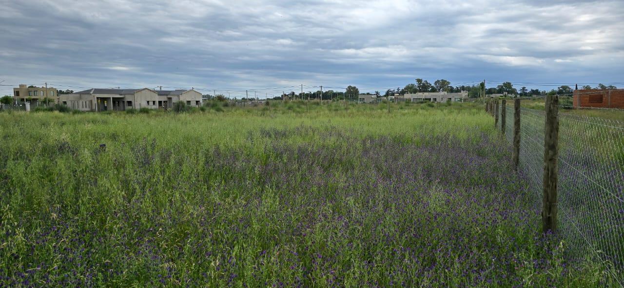 Terreno en venta, todos los servicios, acepta financiación - 2.022Mts2 - Aires de Bragado