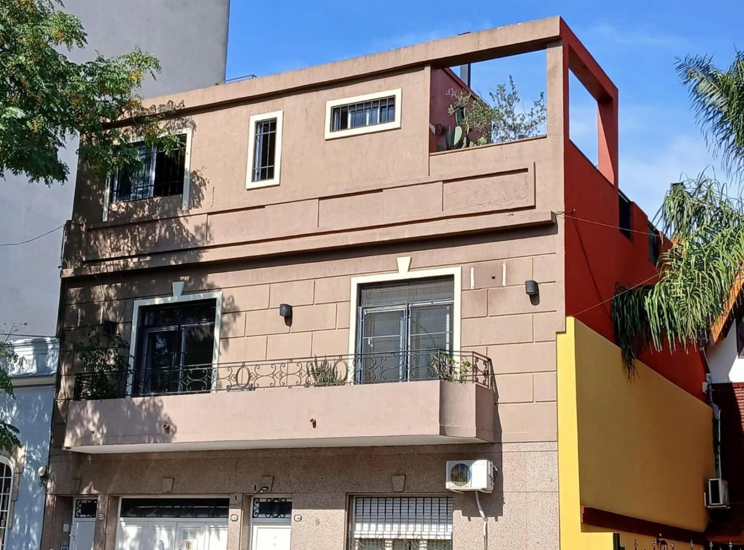 PH en venta - 4 Dormitorios 1 Baño - Villa Urquiza