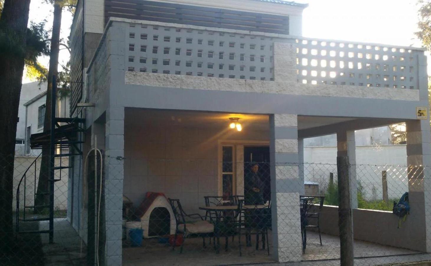 Casa en venta - 1 Dormitorio 2 Baños - Alberti