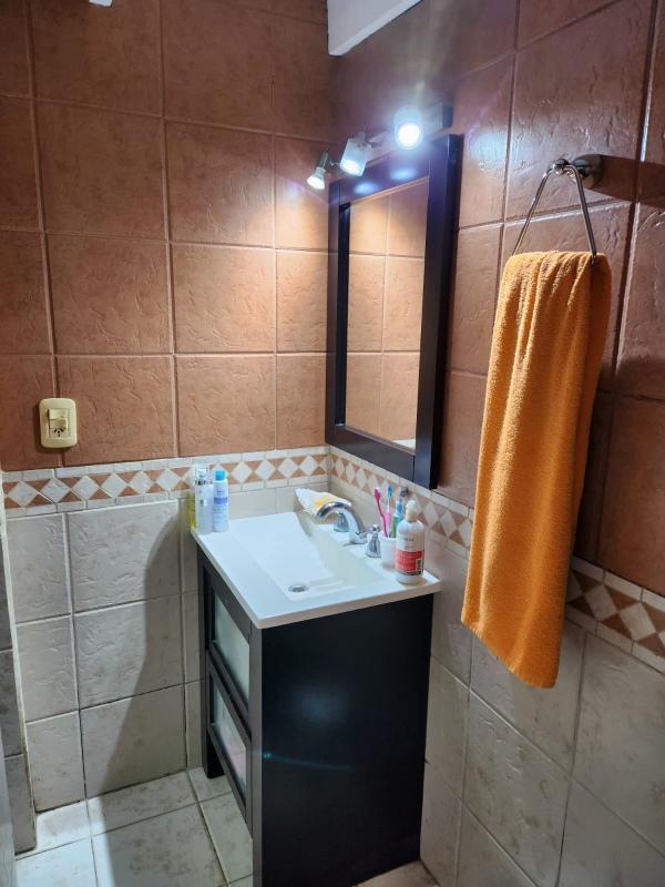 Casa en venta - 4 Dormitorios 2 Baños - Cochera - 300Mts2 - Berazategui