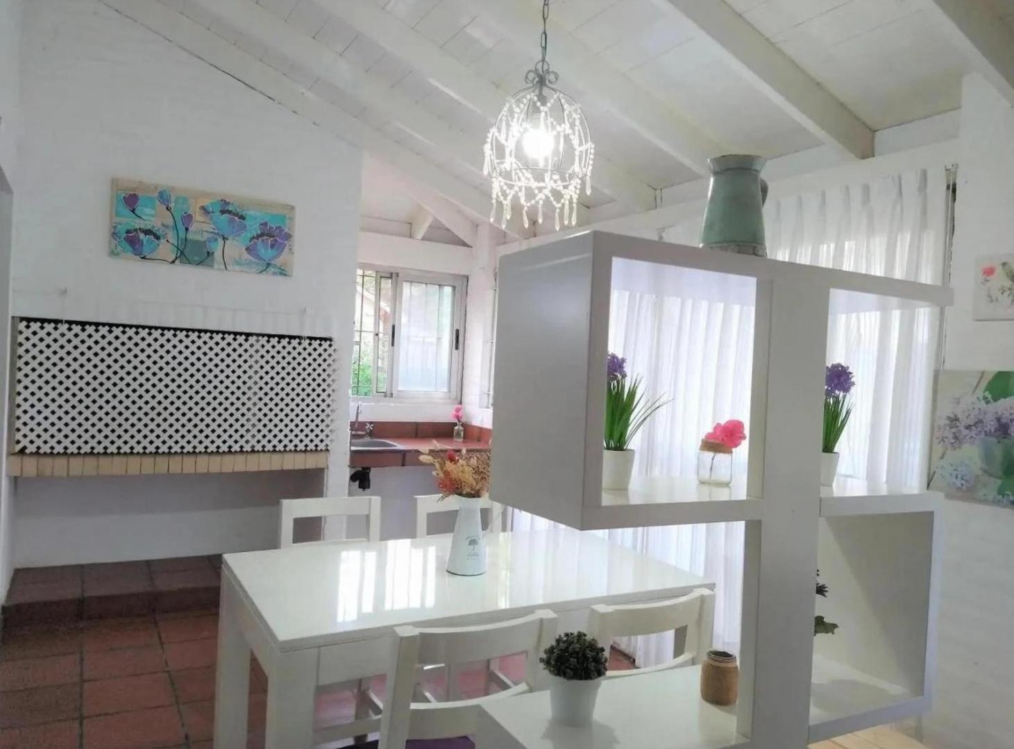 Casa en venta - 3 Dormitorios 2 Baños - Benavidez