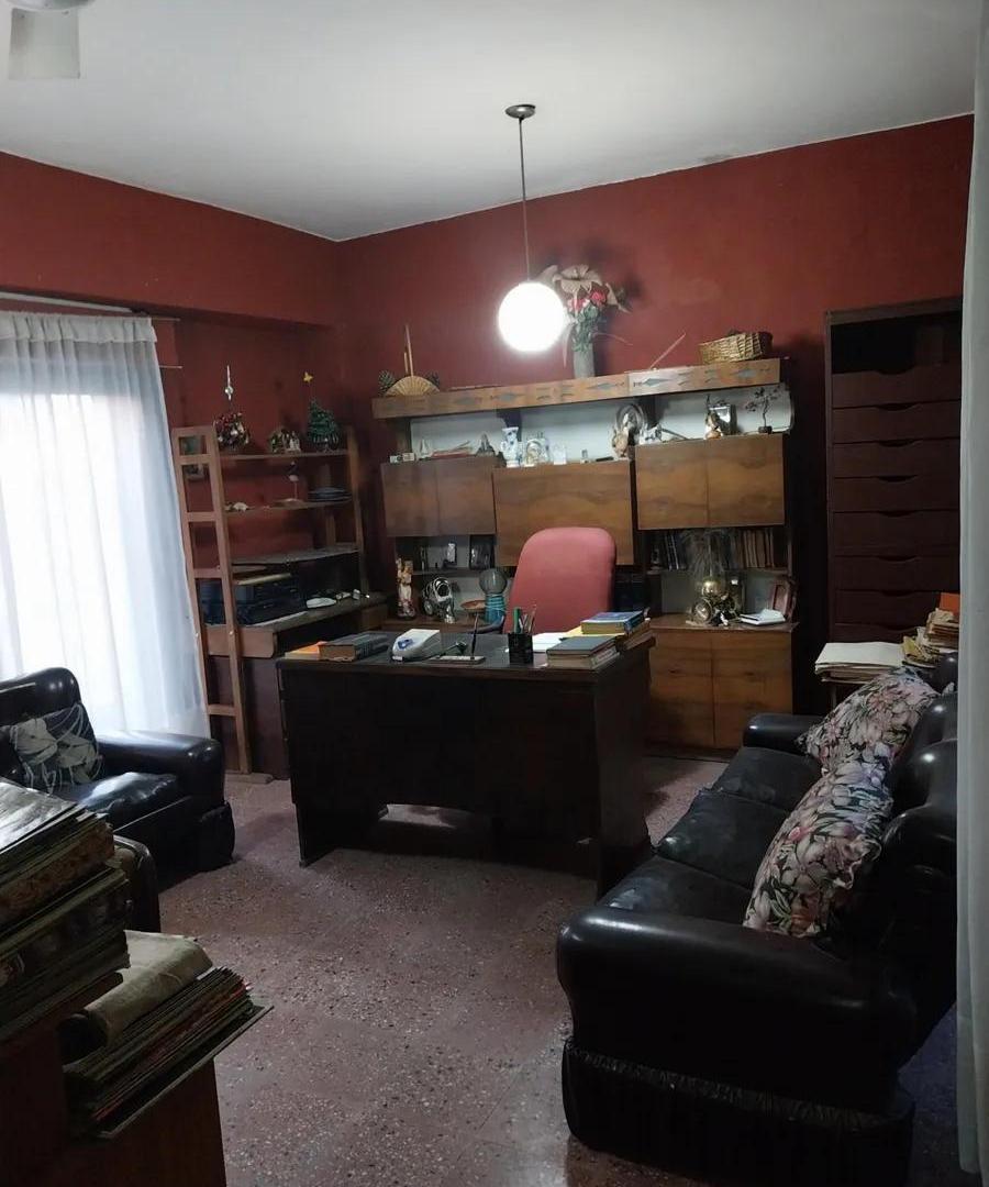 Foto de Casa en venta - 3 Dormitorios 2 Baños - Villa Ballester, imagen 3