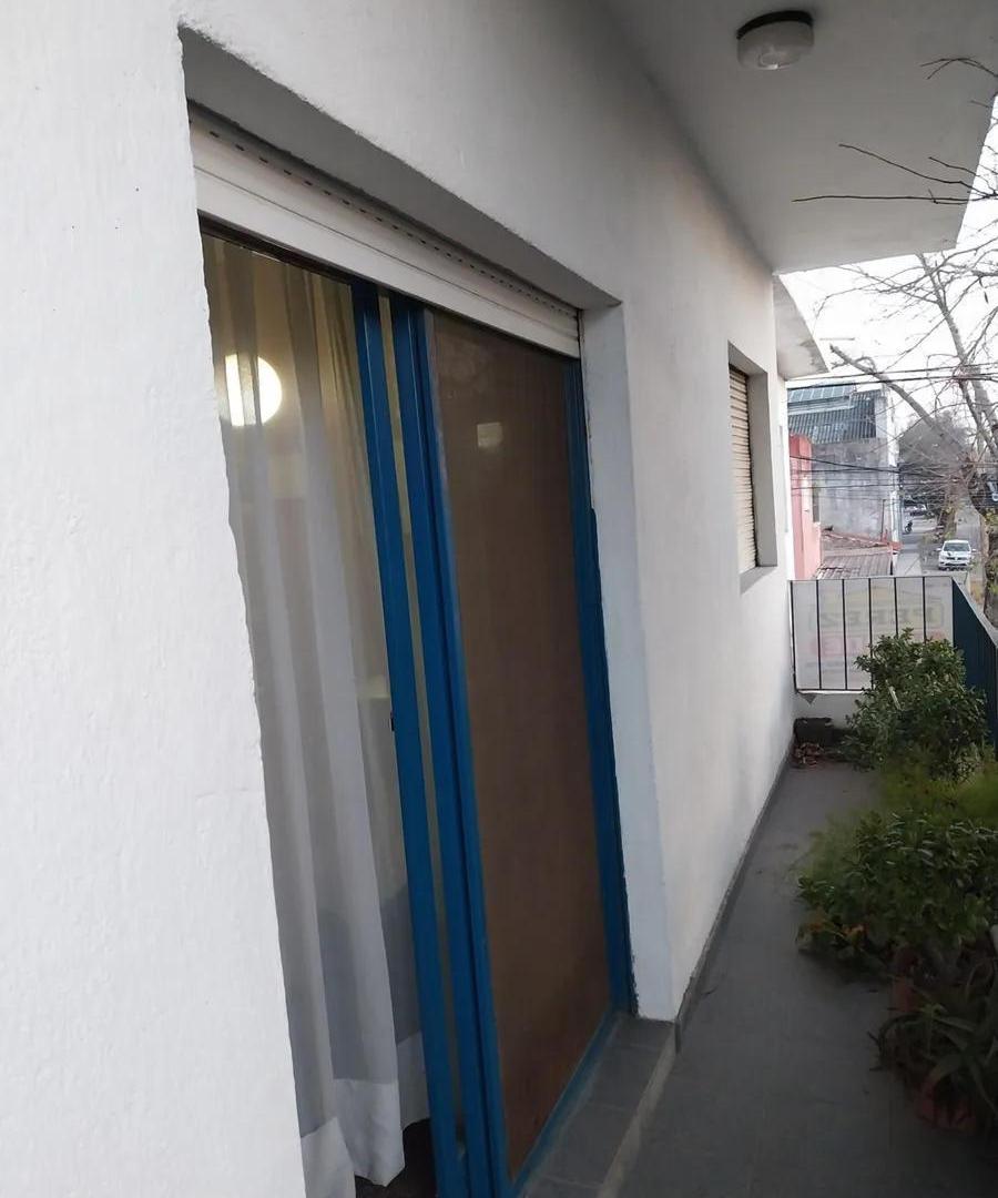 Casa en venta - 3 Dormitorios 2 Baños - Villa Ballester