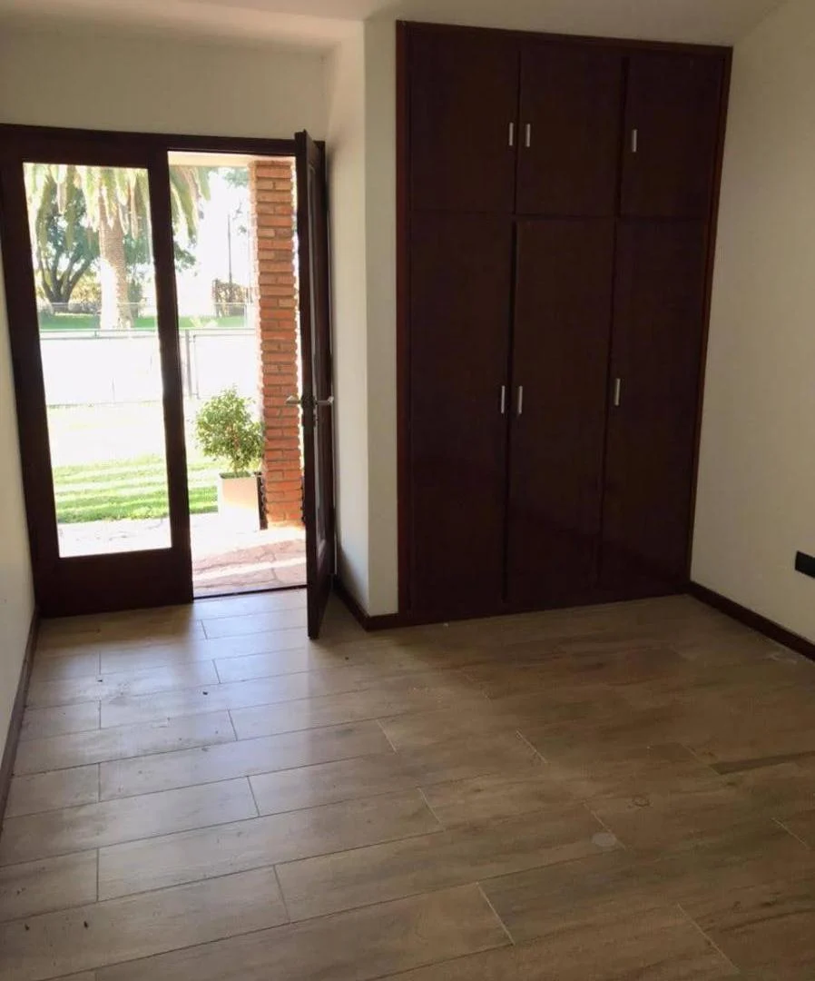 Casa  venta - 3 Dormitorios   2.230Mts2 - Venado Tuerto, General López, Santa Fe