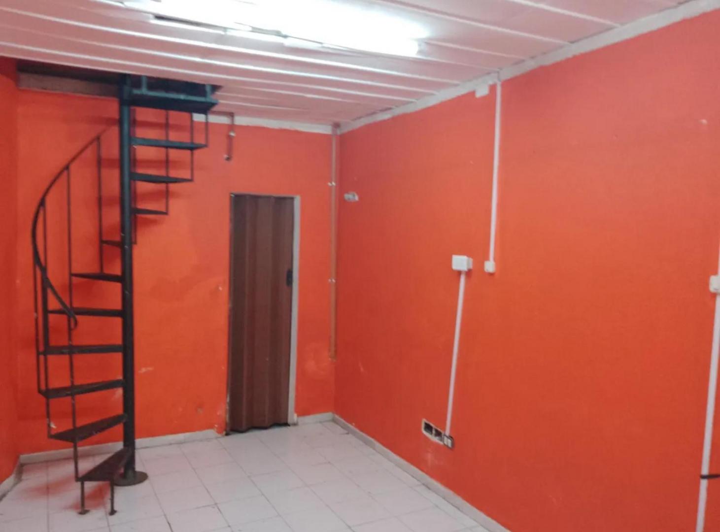 Foto de Local Comercial en venta - 1 Baño - Parque Patricios, imagen 4