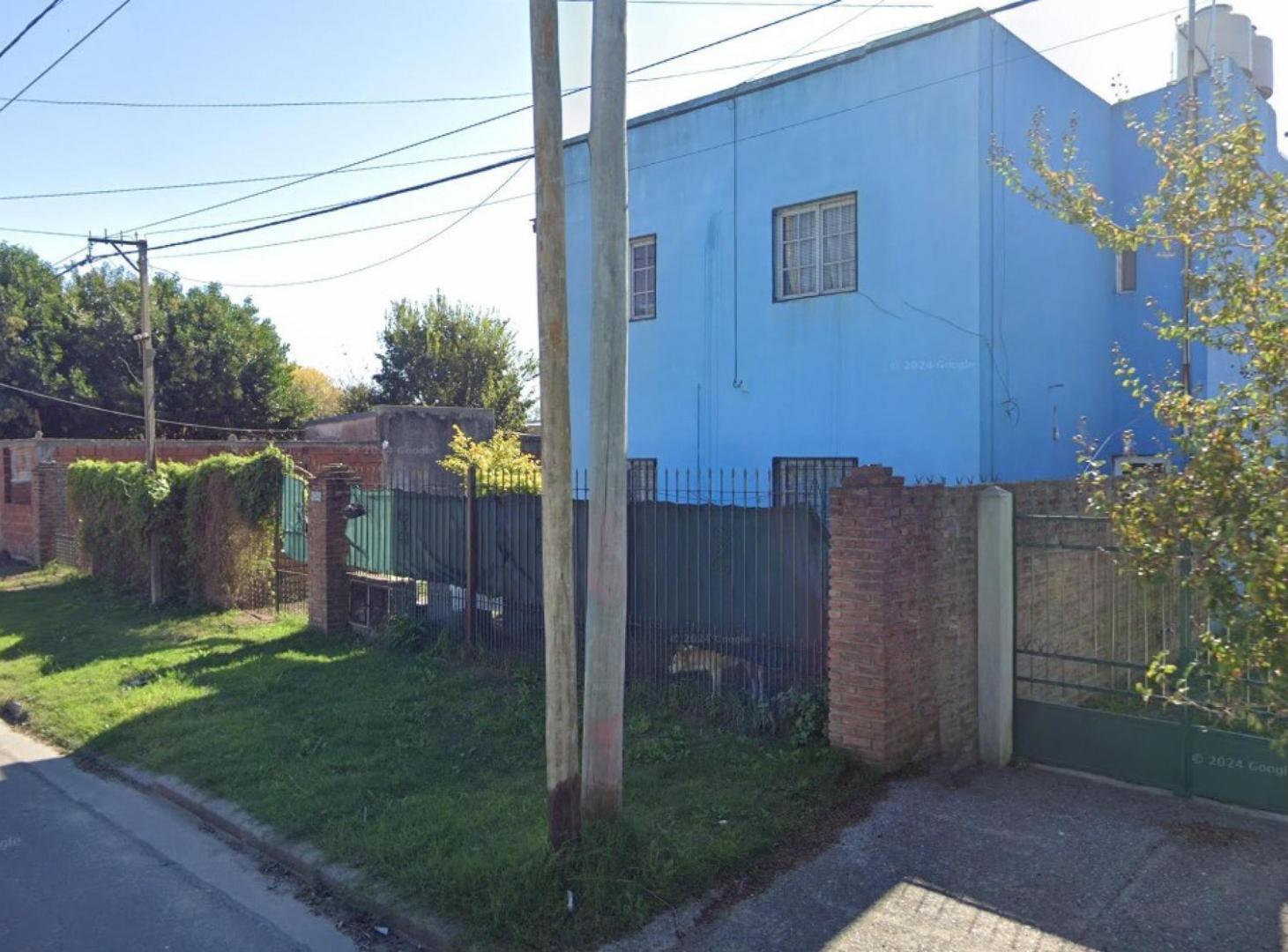 Dúplex en venta - 4 Dormitorios 4 Baños - La Plata