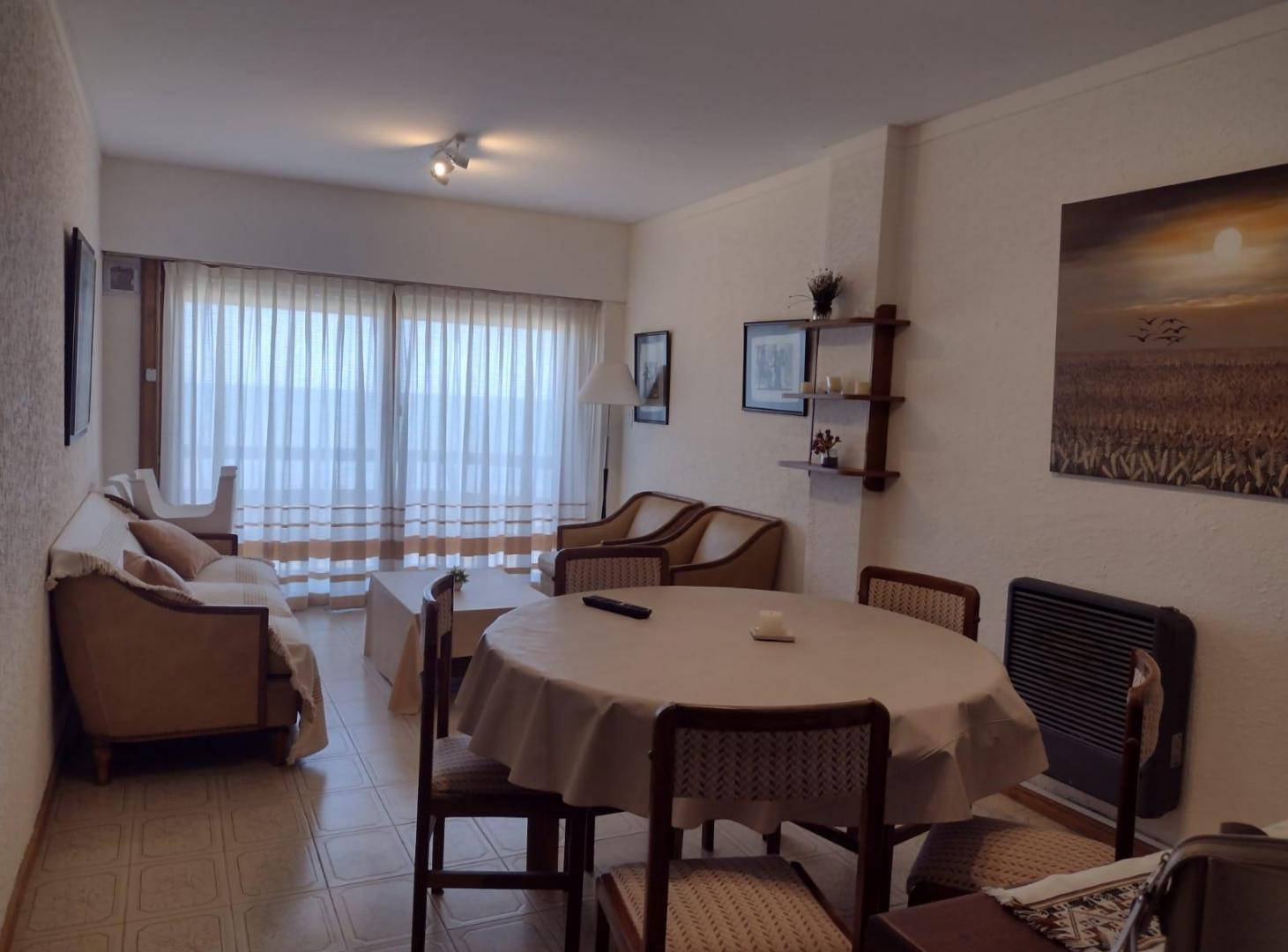 Departamento en alquiler temporario - 2 Dormitorios 2 Baños - Miramar