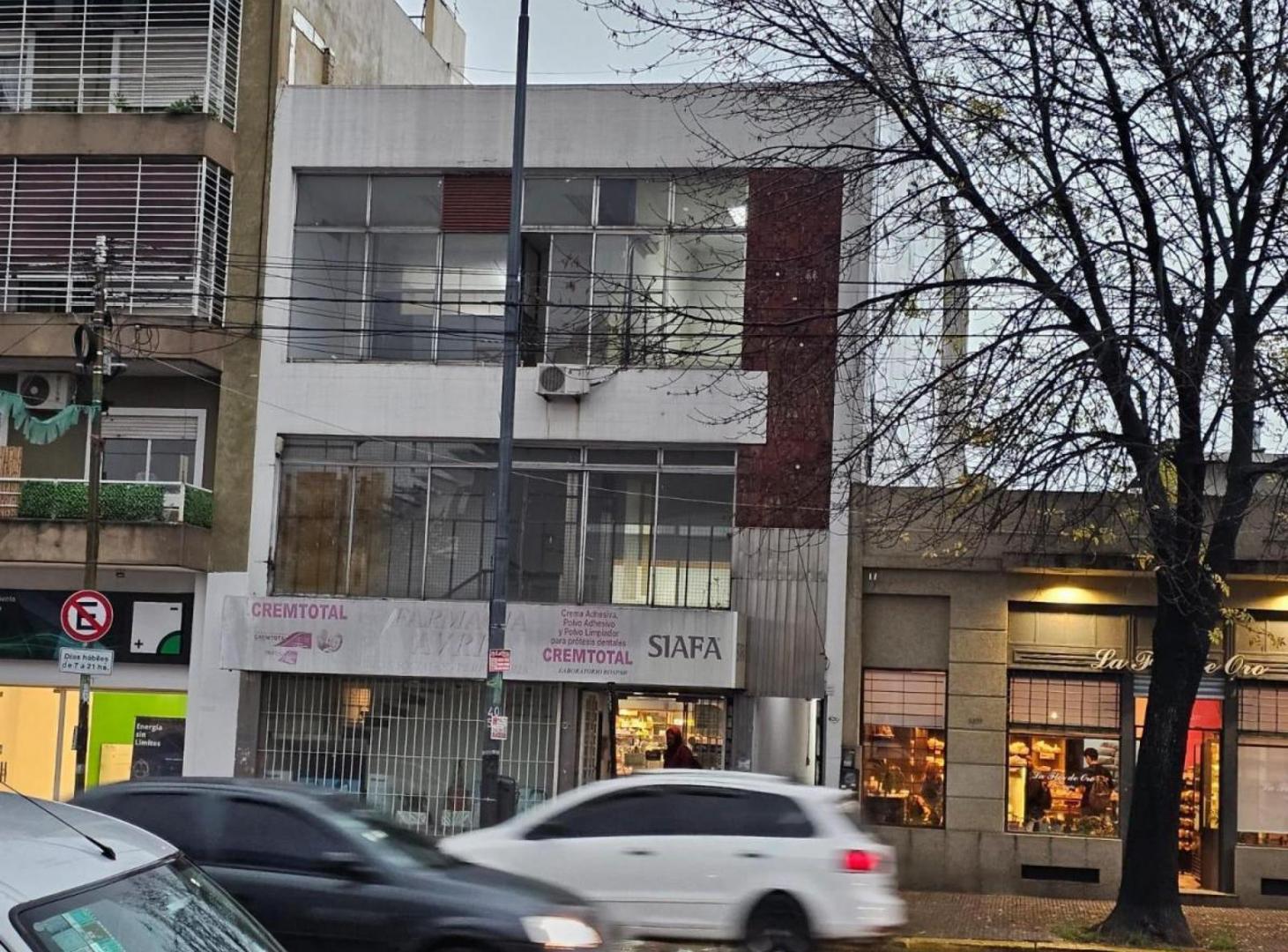 Oficina Comercial en alquiler - 550Mts2 - Mataderos