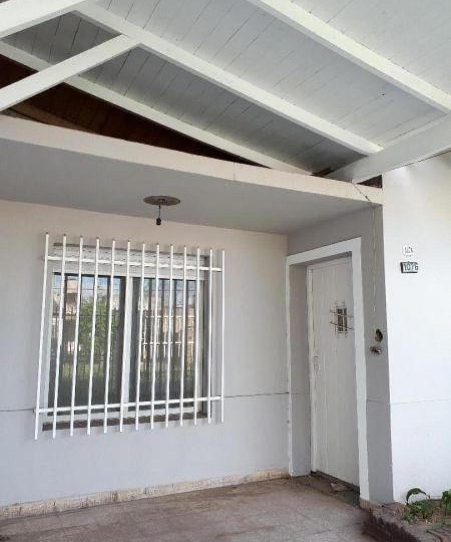 Casa en venta - 3 Dormitorios 2 Baños - Hurlingham