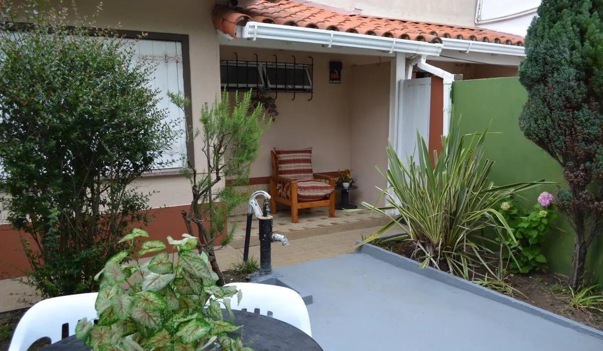 Foto de Propiedad multifamiliar en venta - 4 Dormitorios 3 Baños - Las Toninas, imagen 1