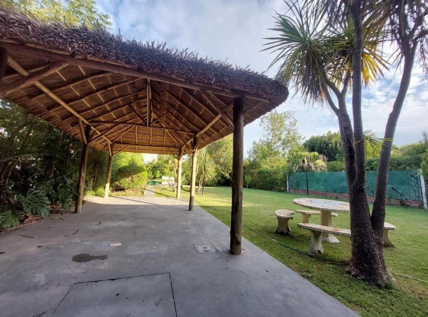 Foto de Casa en venta - 2 Dormitorios 1 Baño - Ensenada, imagen 3