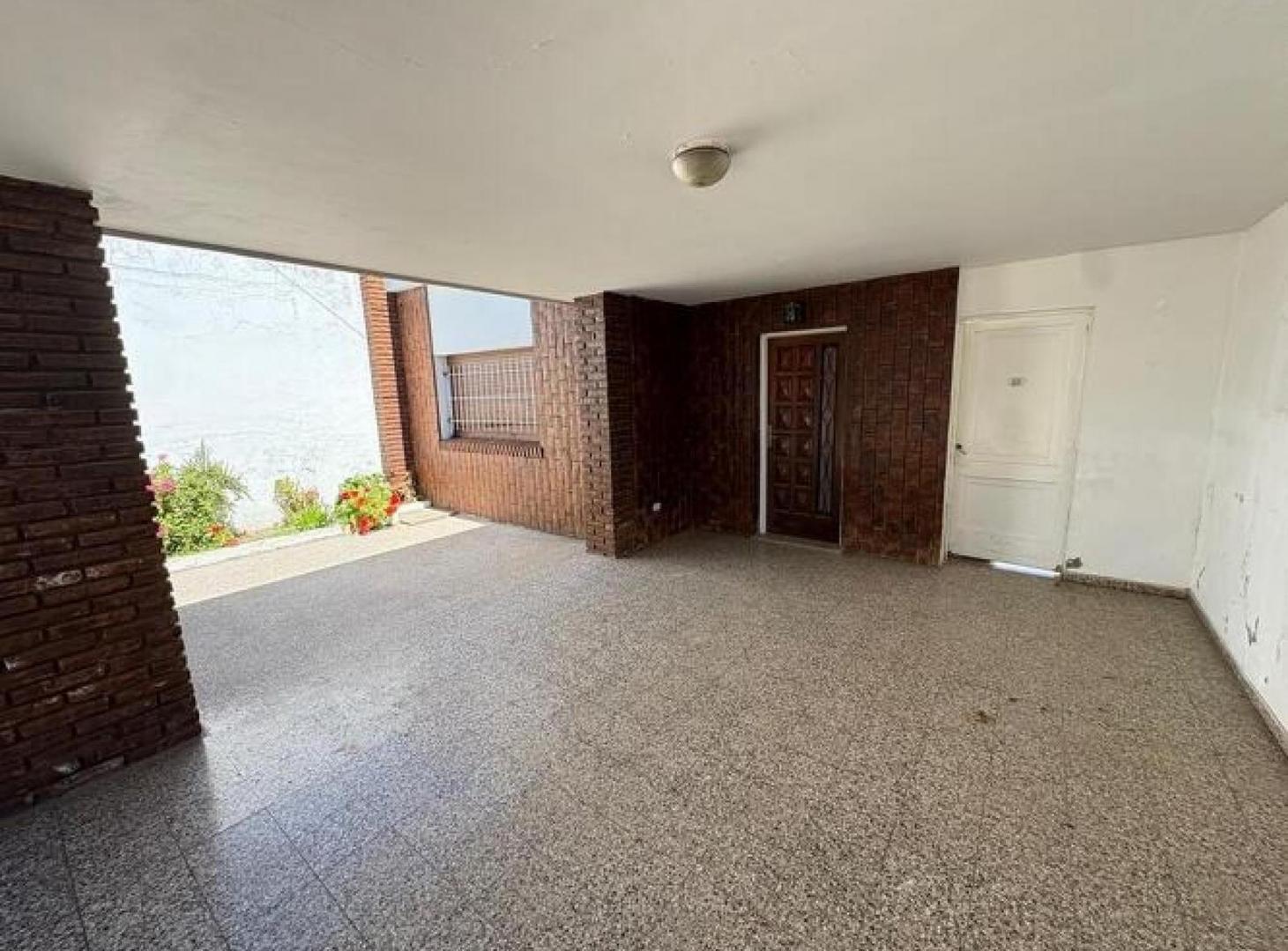 Casa en venta - 2 Dormitorios 1 Baño - Pergamino