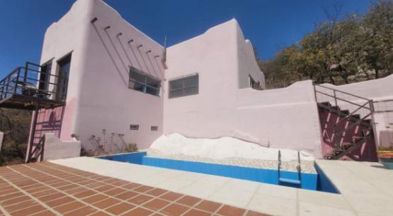 Foto de Casa en venta - 3 Dormitorios 5 Baños - Unquillo, imagen 1