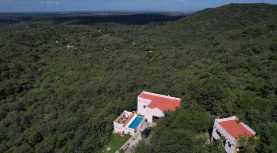 Foto de Casa en venta - 3 Dormitorios 5 Baños - Unquillo, imagen 4