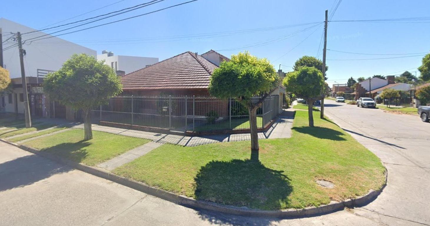 Casa en venta - 2 Dormitorios 2 Baños - Mar del Plata