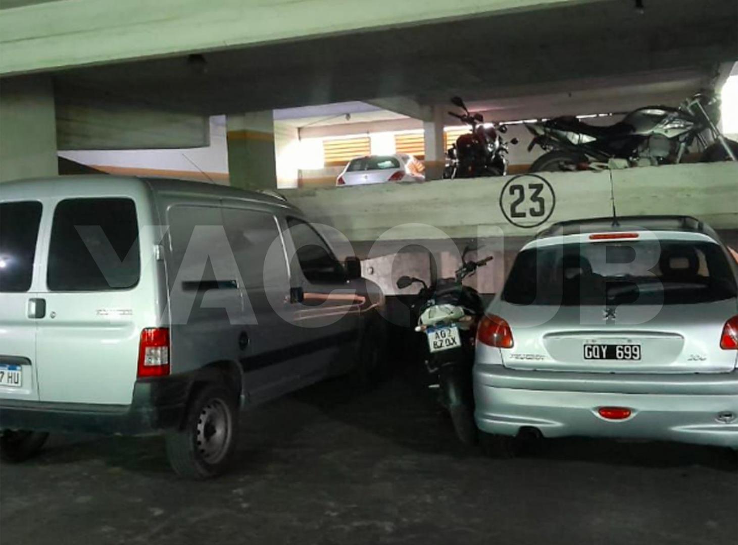 Foto de Cochera en venta - 14mts2 - Bahia Blanca, imagen 2