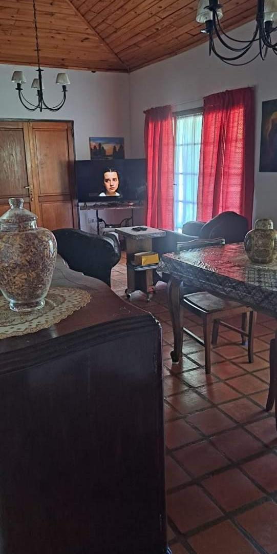 Foto de Casa en Venta - 3 Dormitorios 2 Baños - 1285 mts2 - Cordoba, imagen 5