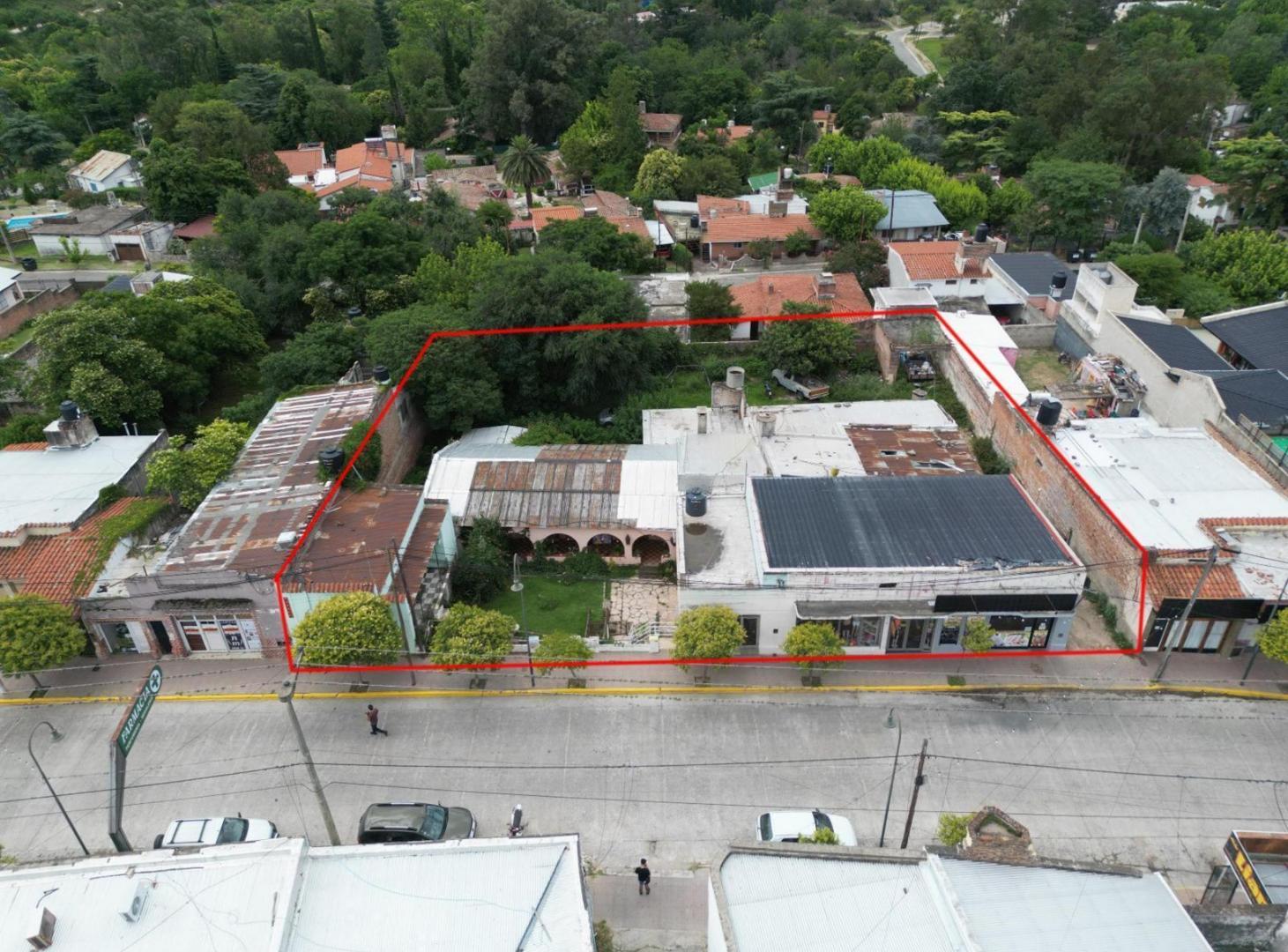 Casa en venta - 3 Dormitorios 3 Baños - 1.493Mts2 - Tanti
