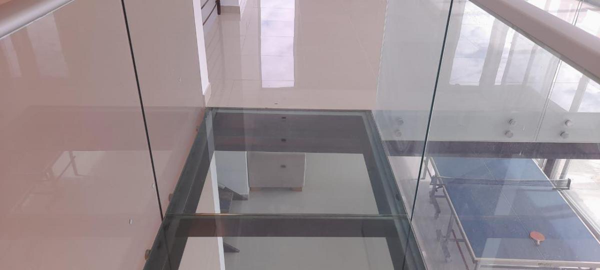 Casa en venta - 4 Dormitorios 4 Baños - Cochera - 11.000Mts2 - San Miguel del Monte