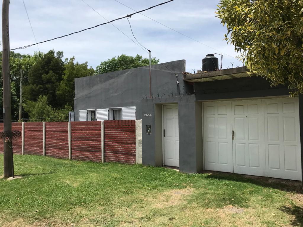 Casa en venta - 1 dormitorio 1 baño - cochera - Gambier, La Plata