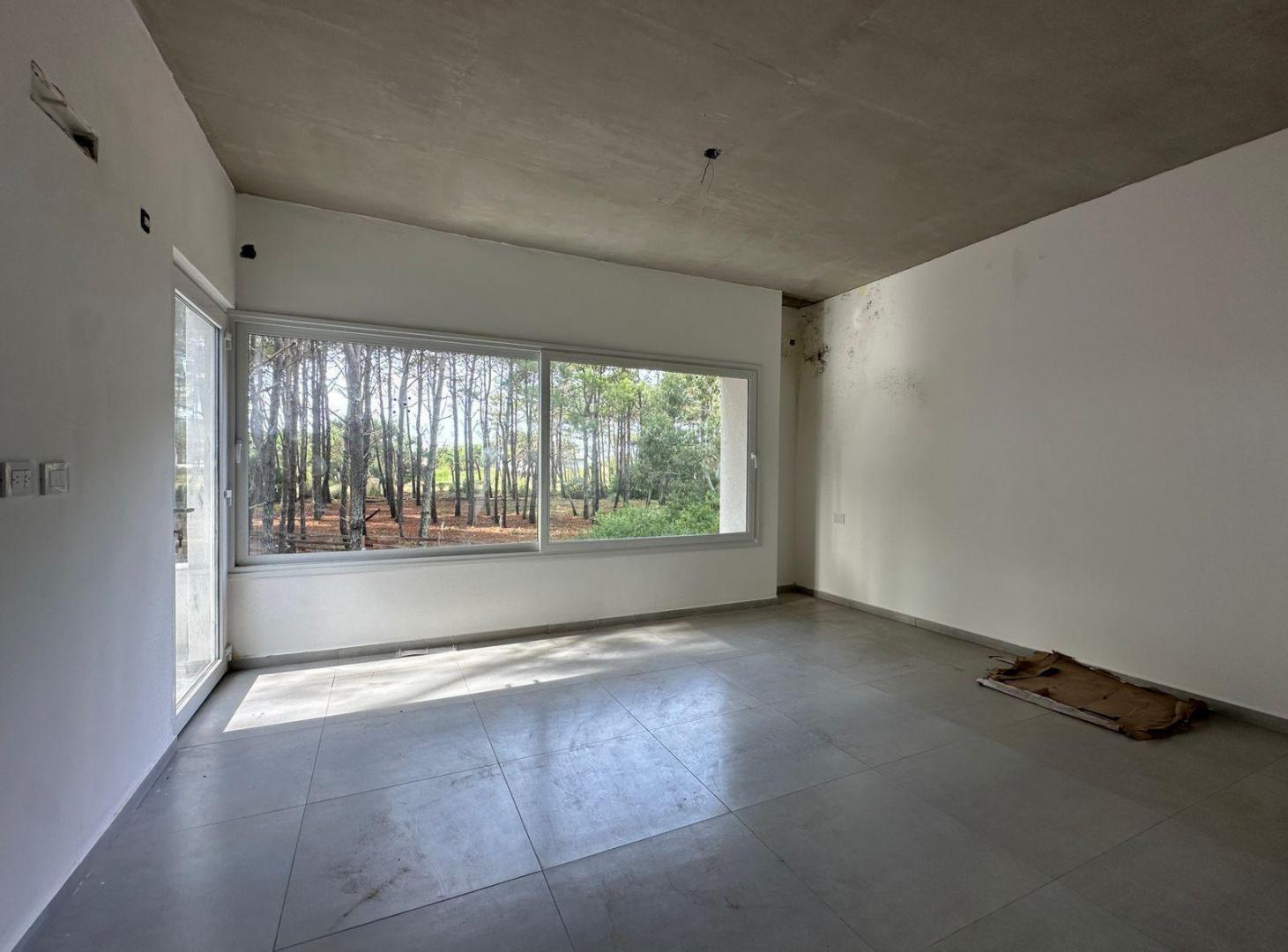 Casa en venta - 4 Dormitorios 3 Baños - Pinamar