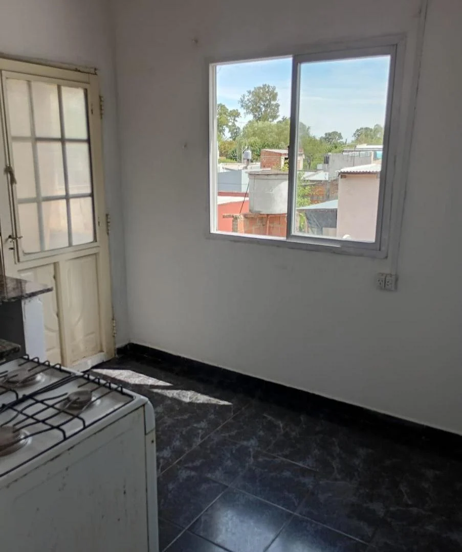 Foto de Departamento en alquiler - 2 Dormitorios 1 Baño - Lisandro Olmos, imagen 4