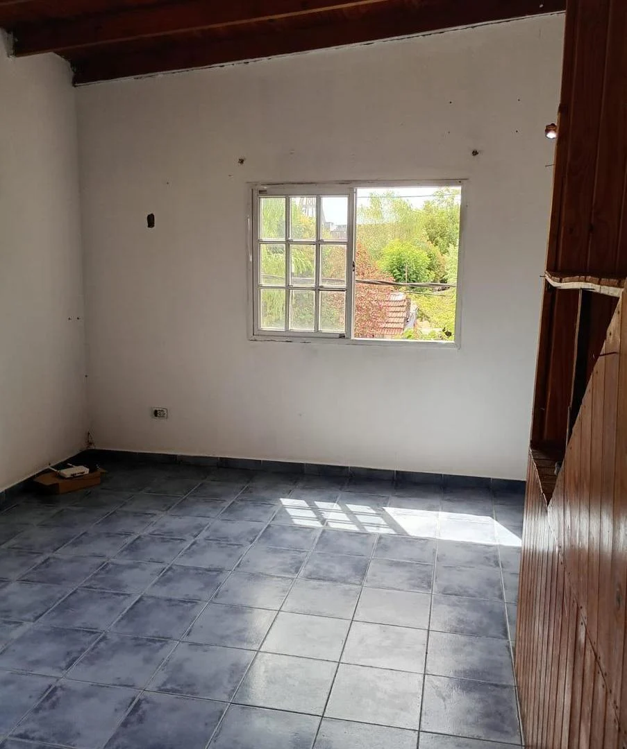 Foto de Departamento en alquiler - 2 Dormitorios 1 Baño - Lisandro Olmos, imagen 1