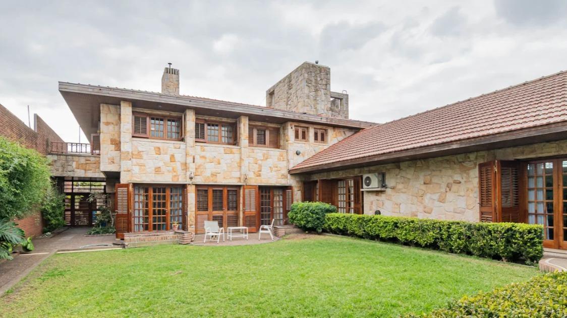 Casa en venta - 5 Dormitorios 7 Baños - La Plata