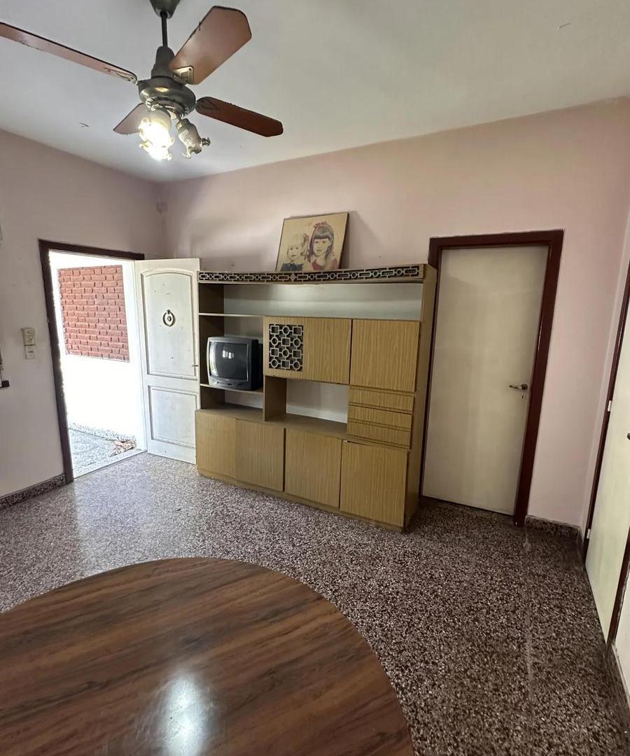 Foto de PH en venta - 2 Dormitorios 1 Baño - La Matanza, imagen 4
