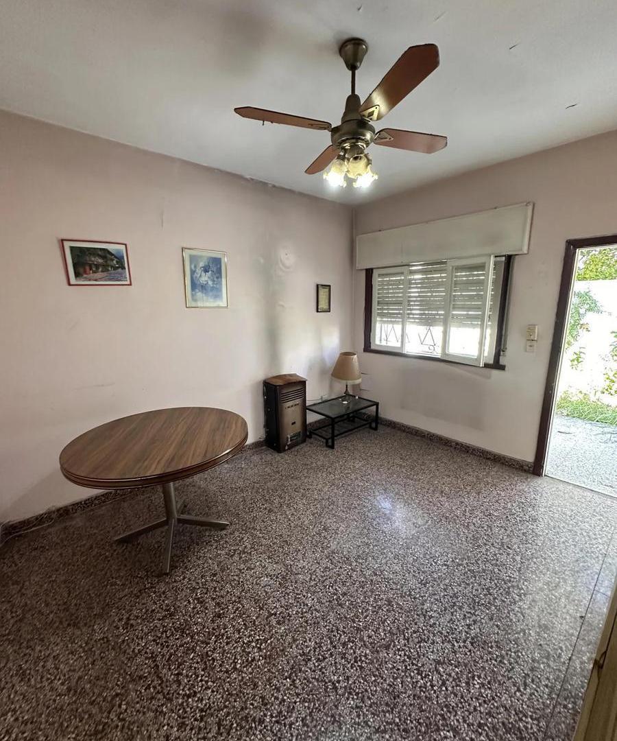 Foto de PH en venta - 2 Dormitorios 1 Baño - La Matanza, imagen 1