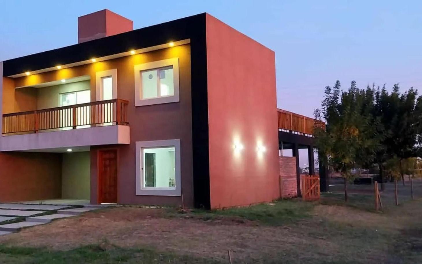 Casa en venta - 3 Dormitorios 1 Baño - Guernica