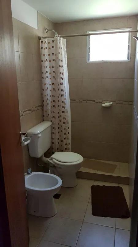 Propiedad multifamiliar en venta - 8 Dormitorios 2 Baños - Merlo