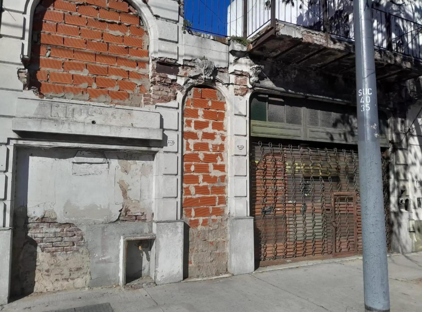 Casa en venta - 2 Dormitorios 1 Baño - Pompeya