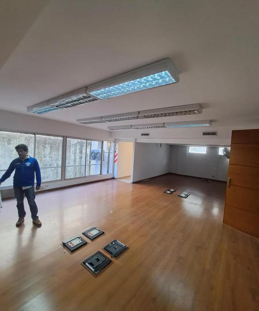 Foto de Oficina en alquiler - 8 Despachos - San Nicolás, imagen 2
