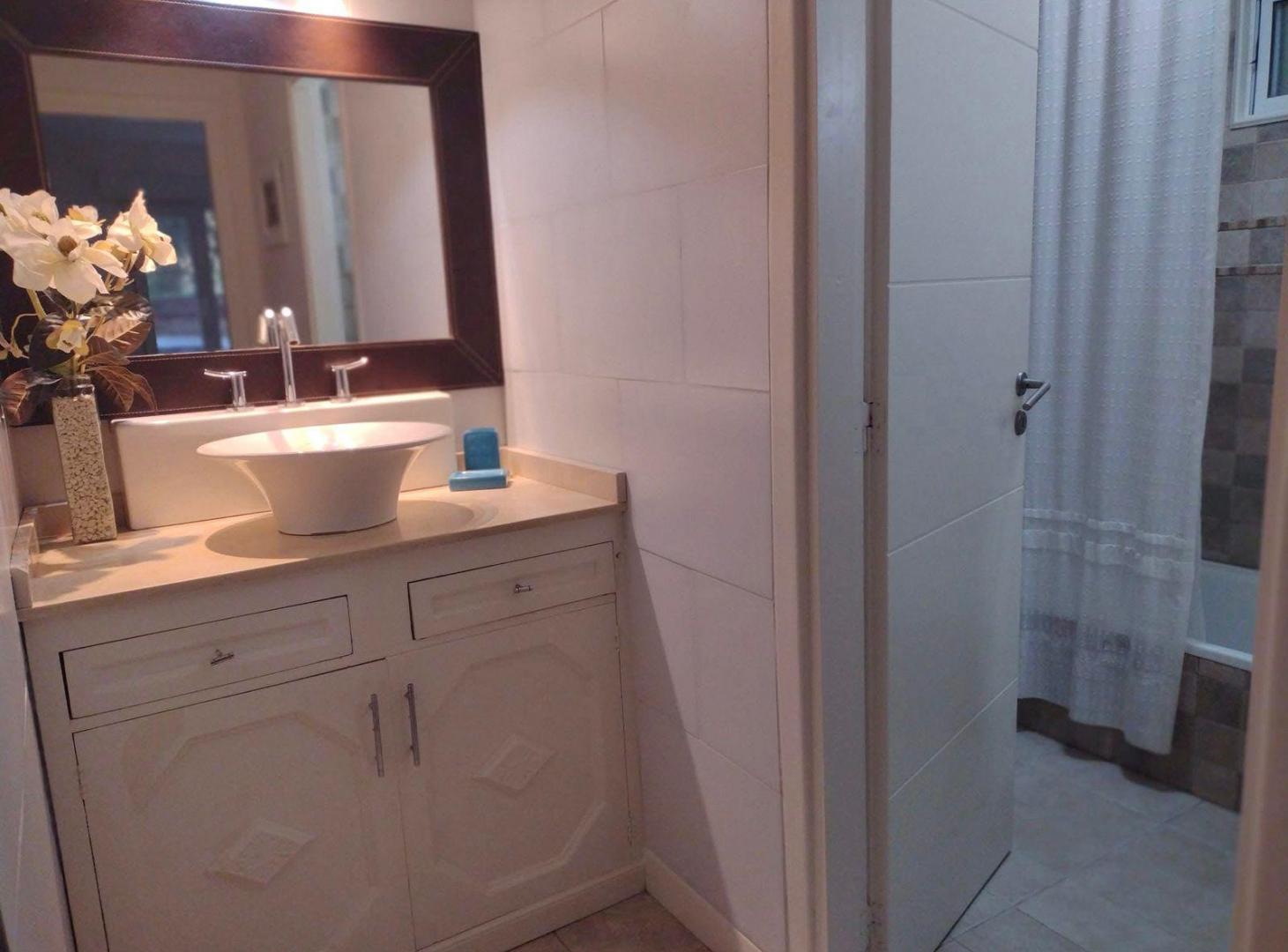 Casa en alquiler temporario - 2 Dormitorios 2 Baños - Cariló