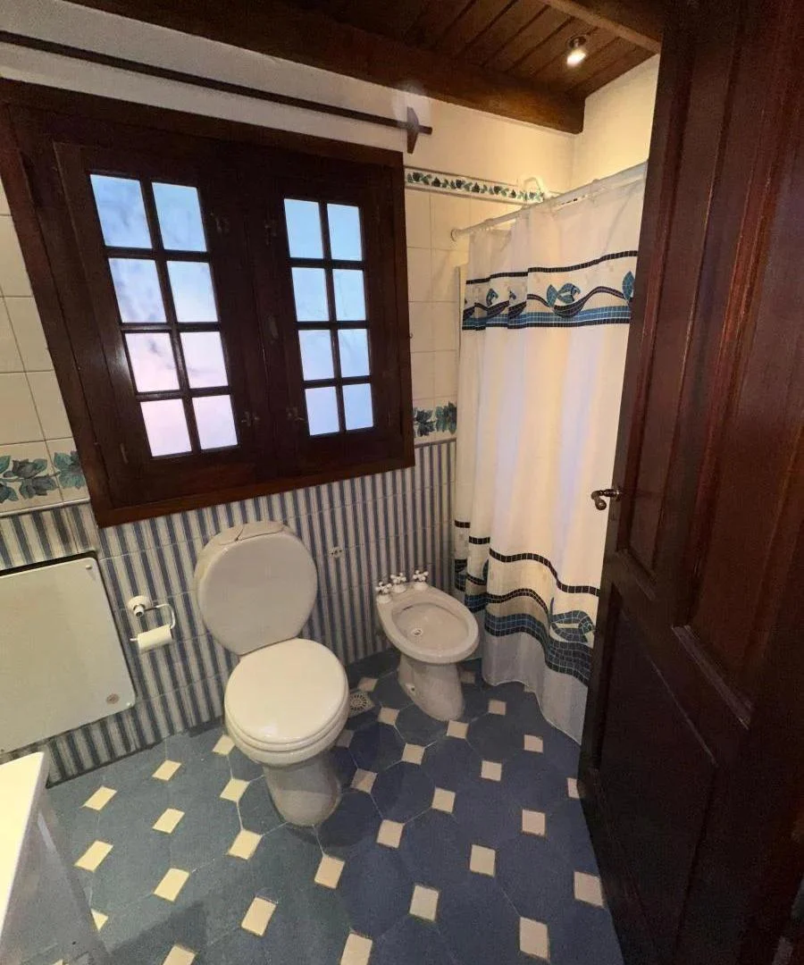 Casa en venta - 5 Dormitorios 3 Baños - Tigre