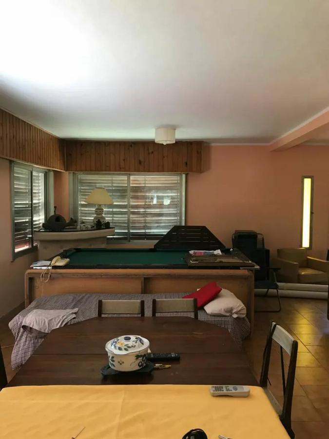 Casa en venta - 2 dormitorios 1 baño - 100 mts2 cubiertos - Abasto