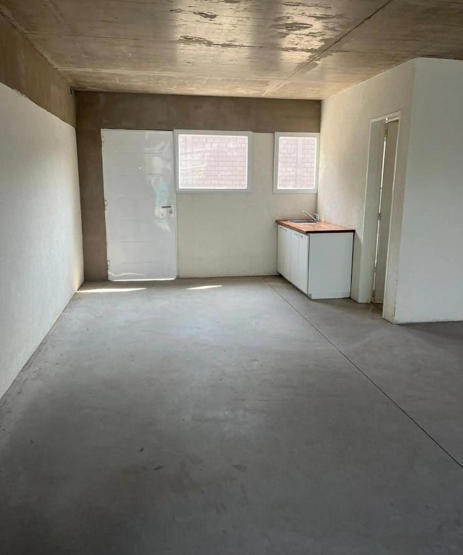 Local Comercial en venta - 1 Baño - Pilar