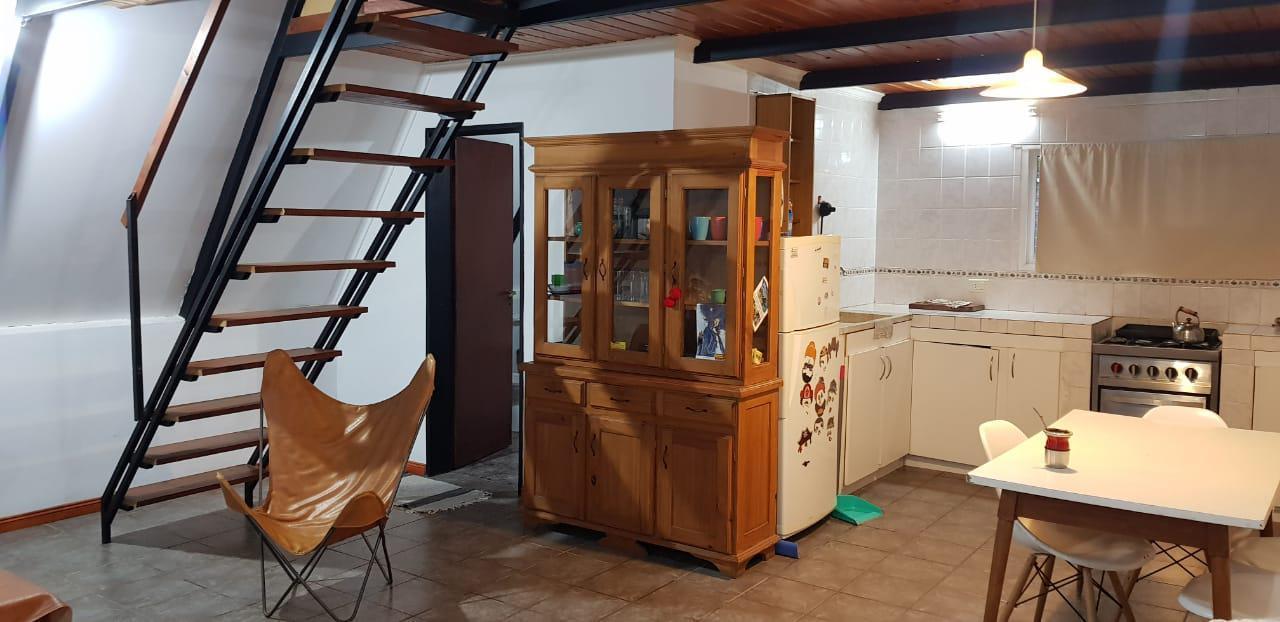 Casa en venta más cabaña alpina- 4 Dormitorios en total, 2 Baños - pileta - 2500Mts2 - Olavarría
