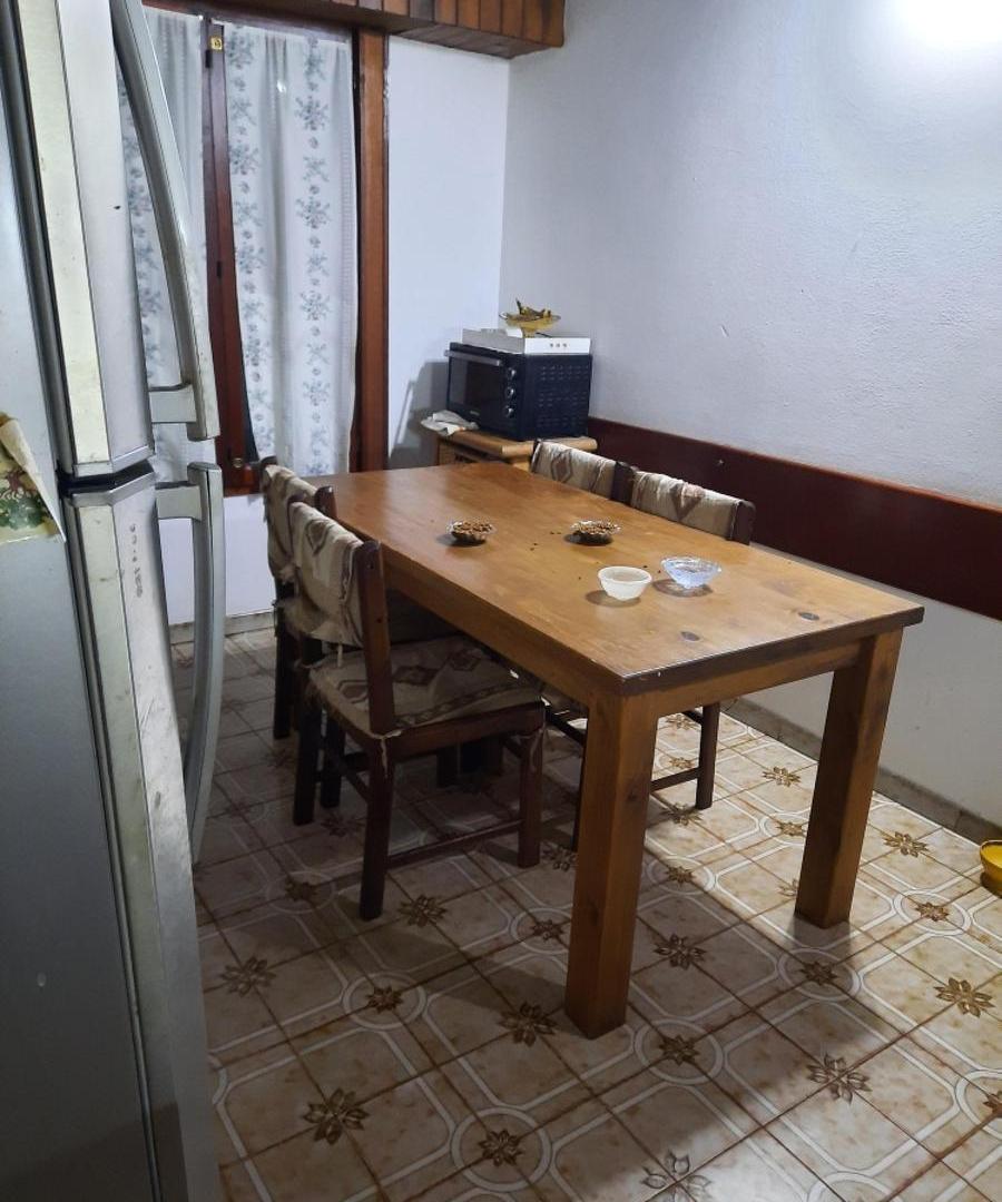 Casa en venta - 4 Dormitorios 2 Baños - Cocheras - 350Mts2 - San Bernardo del Tuyú