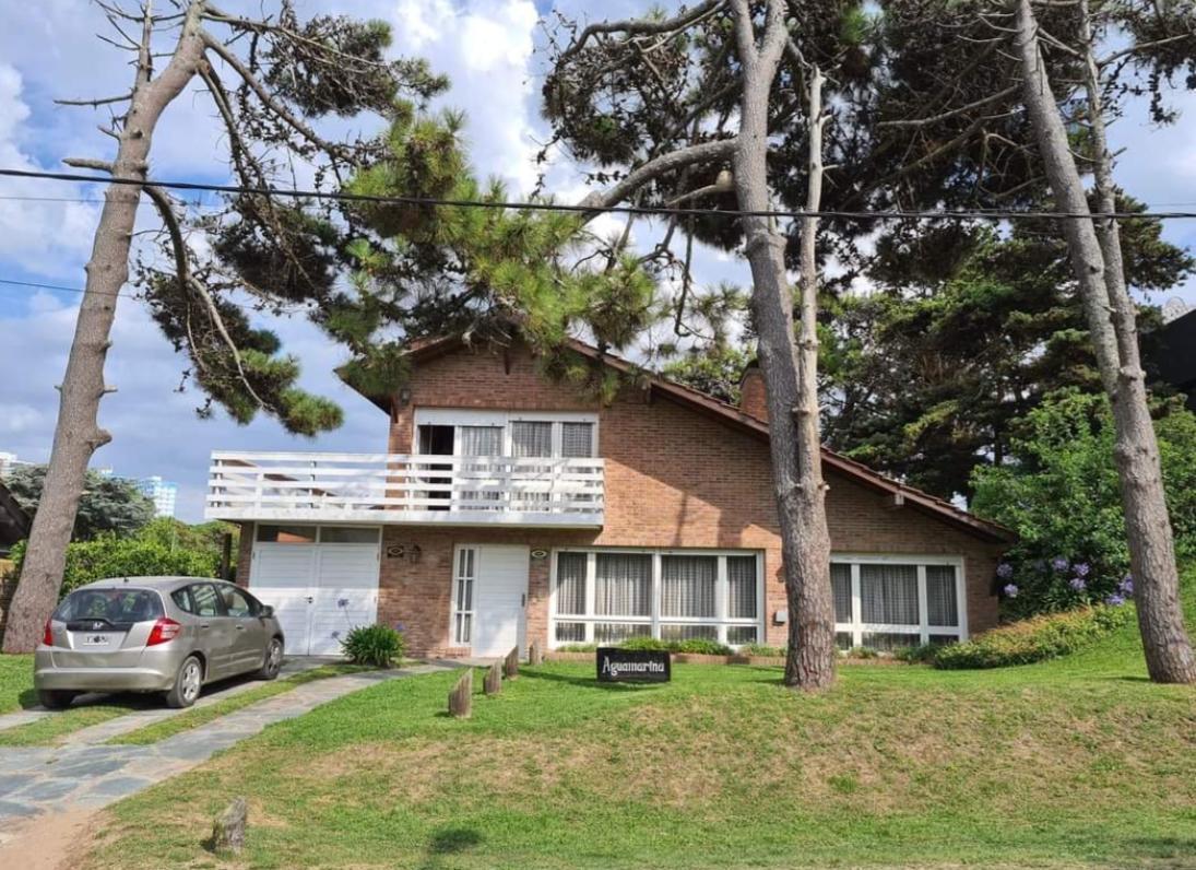 Casa en venta - 4 Dormitorios 4 Baños - Pinamar