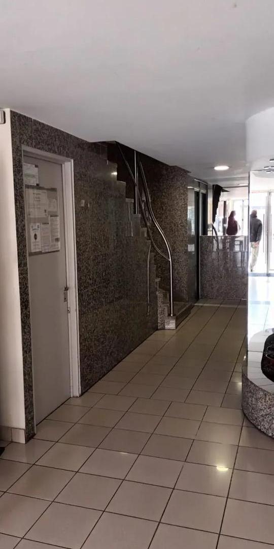 Foto de Departamento en venta - 3 Dormitorios 1 Baño - San Cristóbal, imagen 2