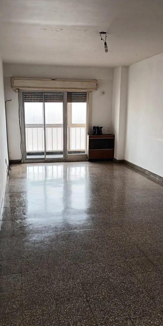 Departamento en venta - 3 Dormitorios 1 Baño - San Cristóbal