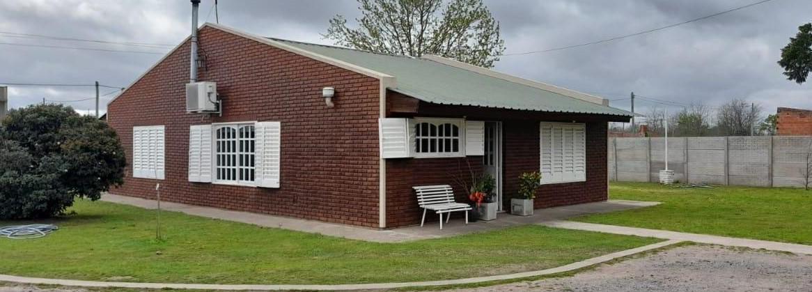 Casa en venta - 5 dormitorios 3 baños - 220 mts2 - Chivilcoy
